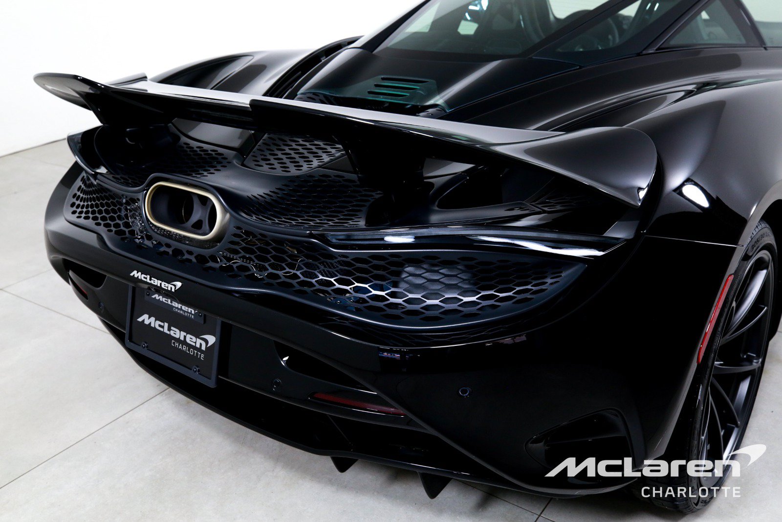 New 2027 McLaren 750S RWD image 34