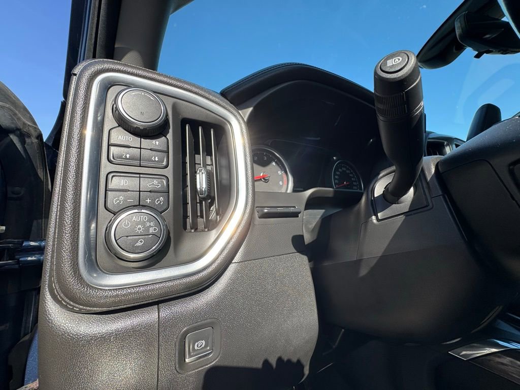 Used 2019 Chevrolet Silverado 1500 LTZ w/ LTZ Premium Package image 22