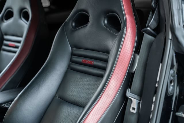Used 2015 Nissan GT-R Black Edition AWD/4WD image 21