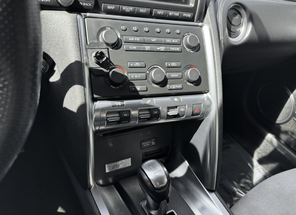 Used 2009 Nissan GT-R Premium AWD/4WD image 20