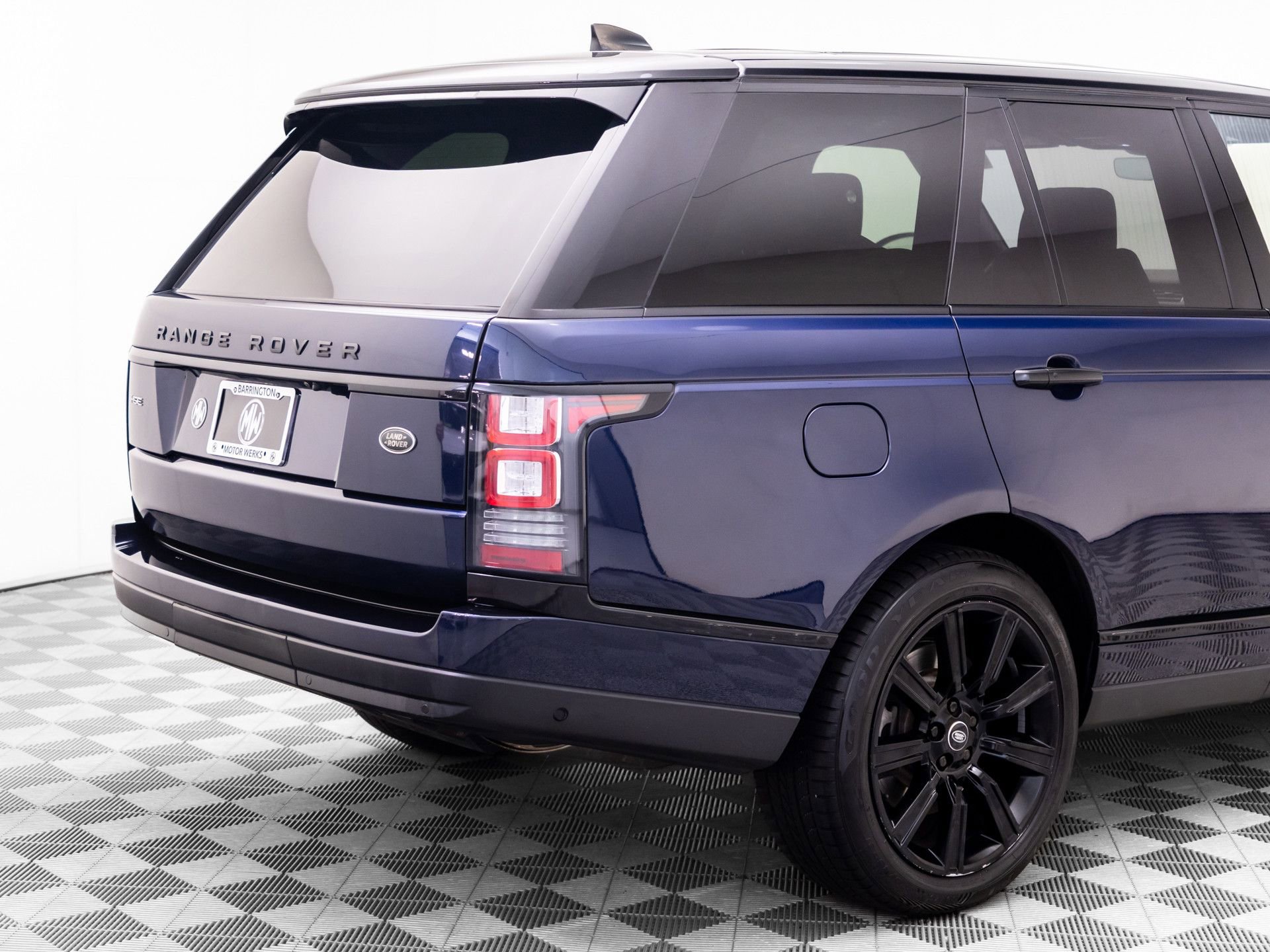 Used 2017 Land Rover Range Rover HSE AWD/4WD image 41