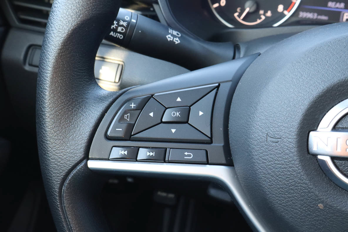 Used 2025 Nissan Altima 2.5 SV FWD image 24
