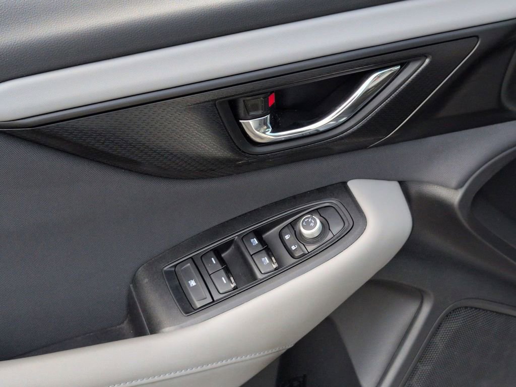 Used 2025 Subaru Outback Premium image 13