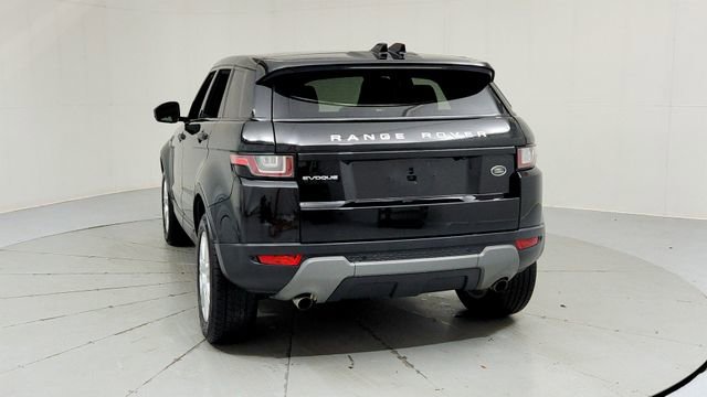 Used 2018 Land Rover Range Rover Evoque SE Premium image 4