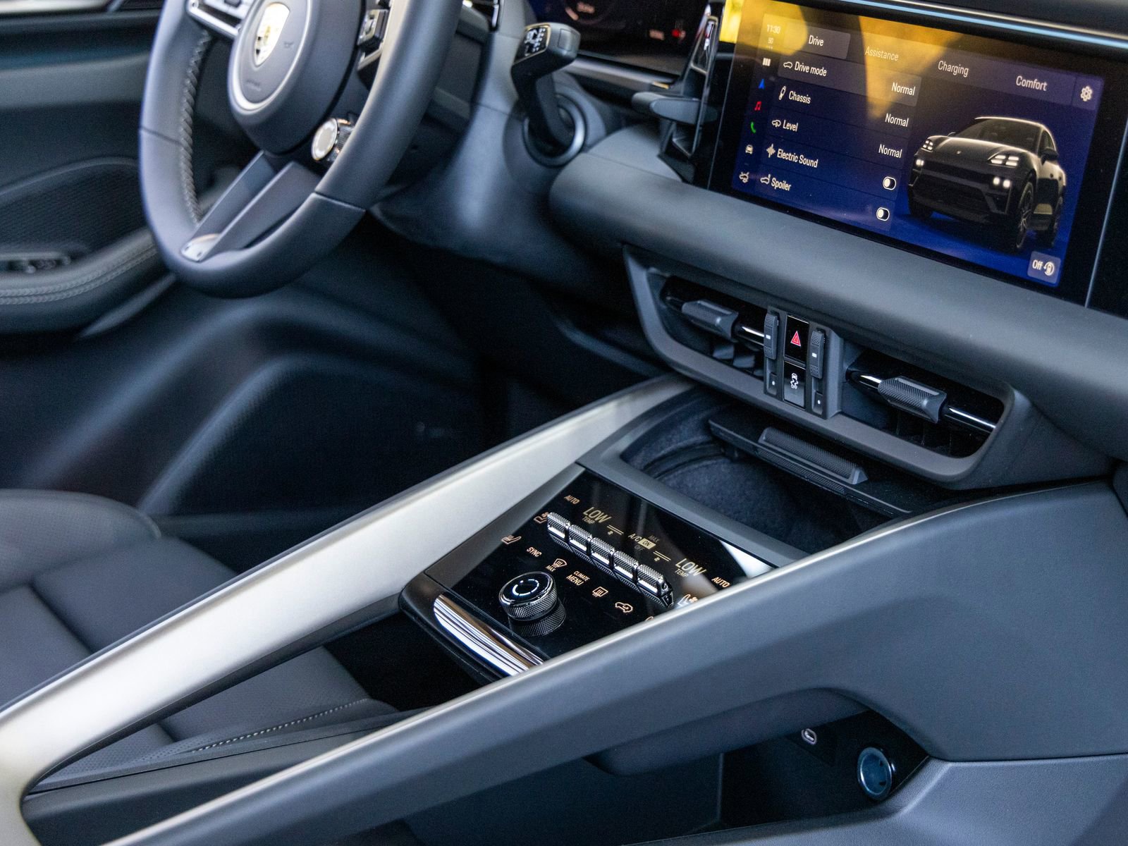 New 2026 Porsche Macan Turbo Electric image 55