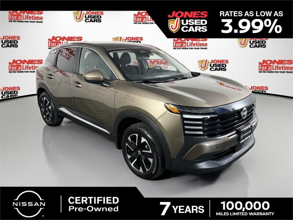Used 2025 Nissan Kicks SV AWD/4WD image 1