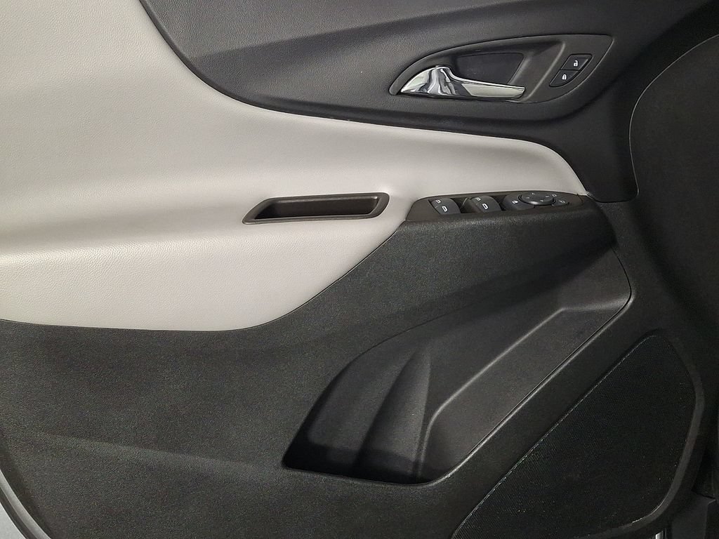 Used 2023 Chevrolet Equinox LS AWD/4WD image 14
