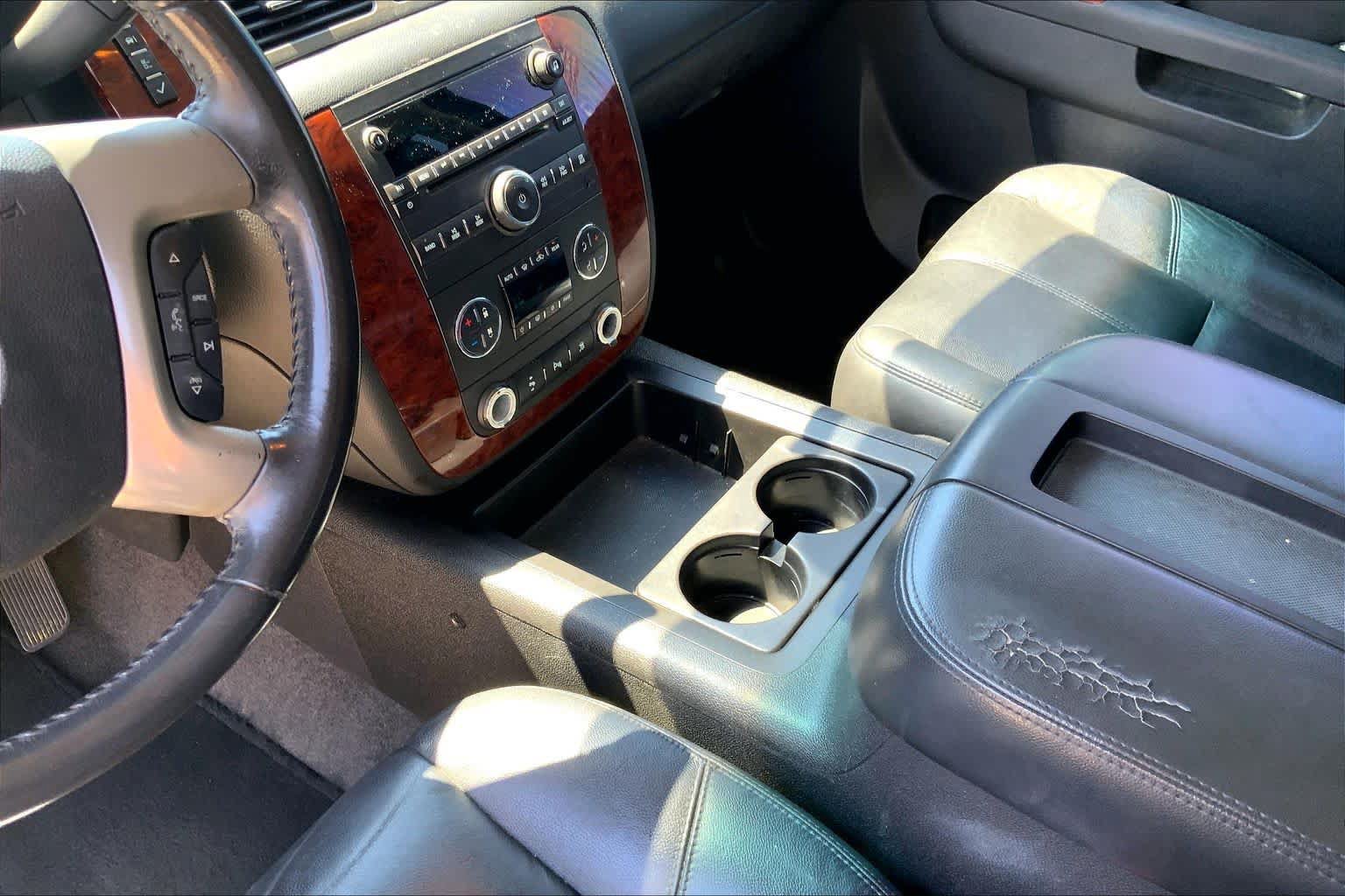 Used 2011 Chevrolet Tahoe LT w/ Texas Edition RWD image 16