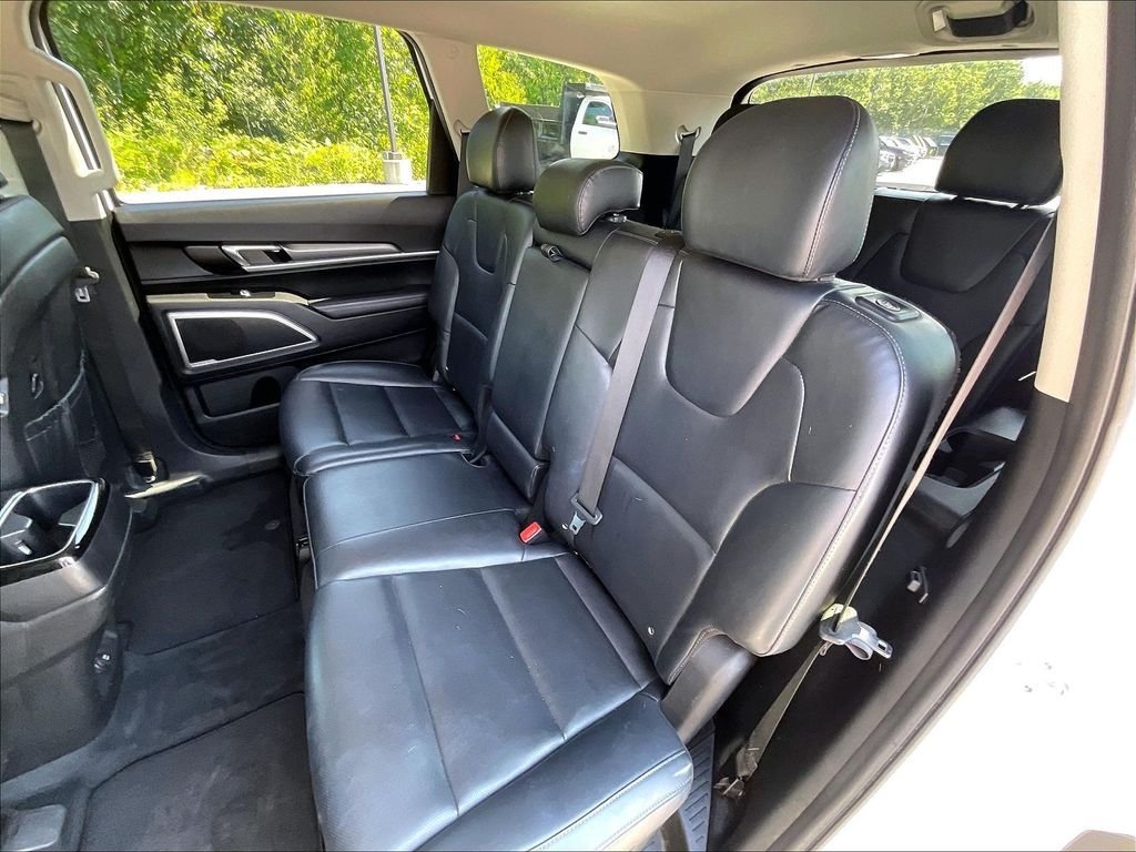 Used 2020 Kia Telluride LX AWD/4WD image 14