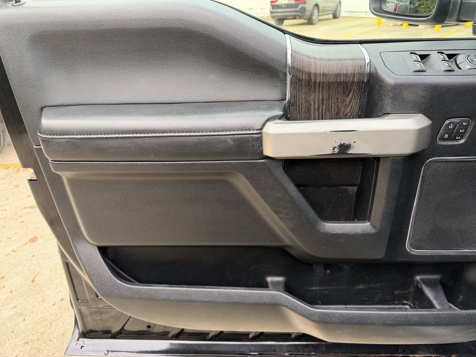 Used 2021 Ford F250 Lariat w/ Lariat Ultimate Package image 9