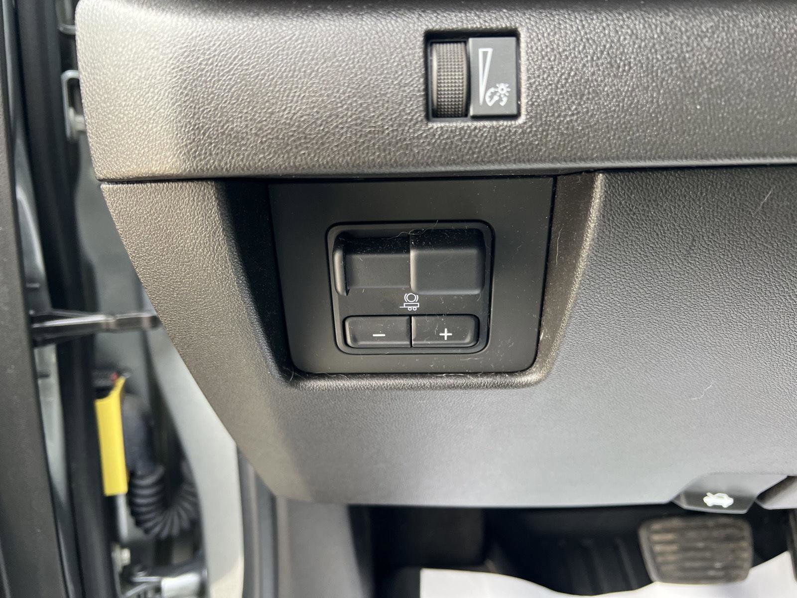 Used 2023 Chevrolet Colorado Z71 w/ Advanced Trailering Package image 21