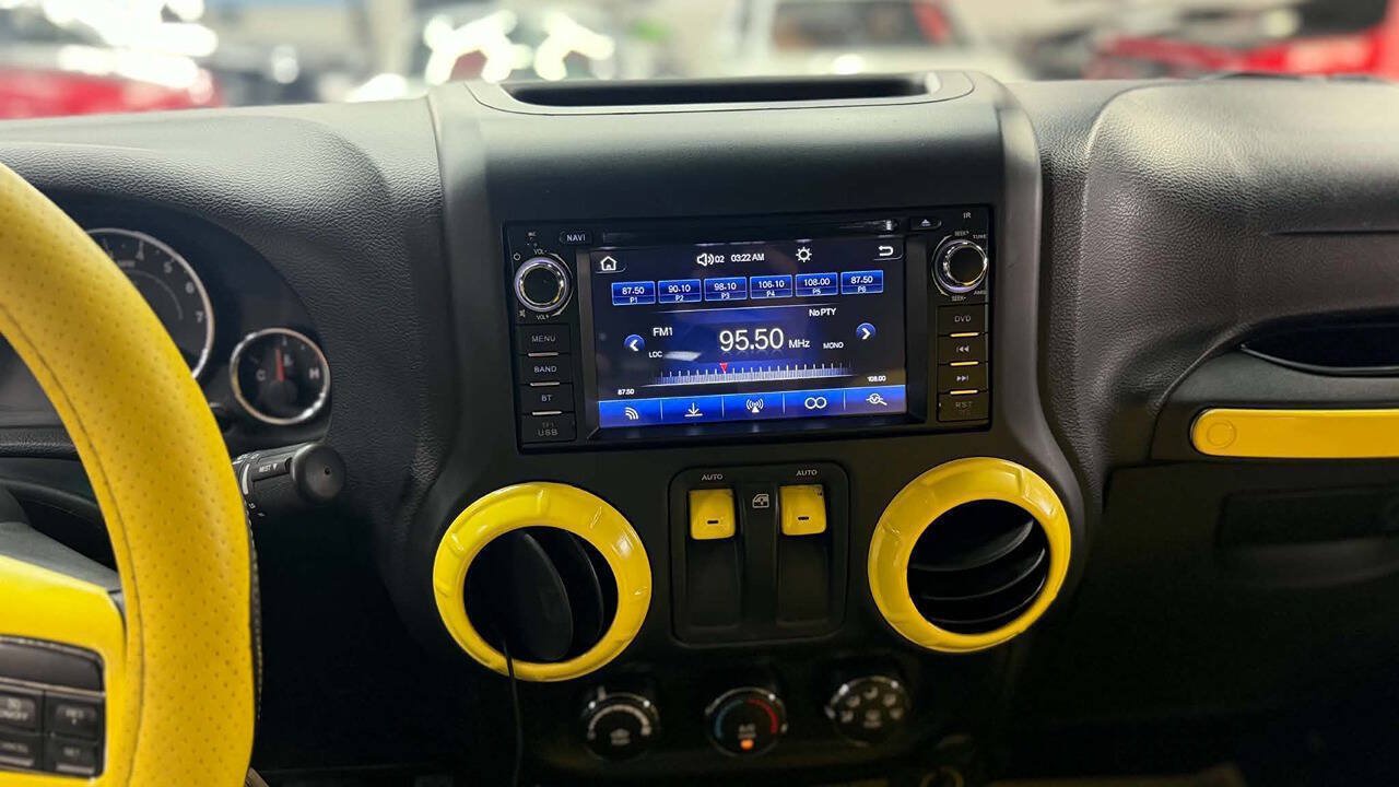 Used 2013 Jeep Wrangler Sport AWD/4WD image 17
