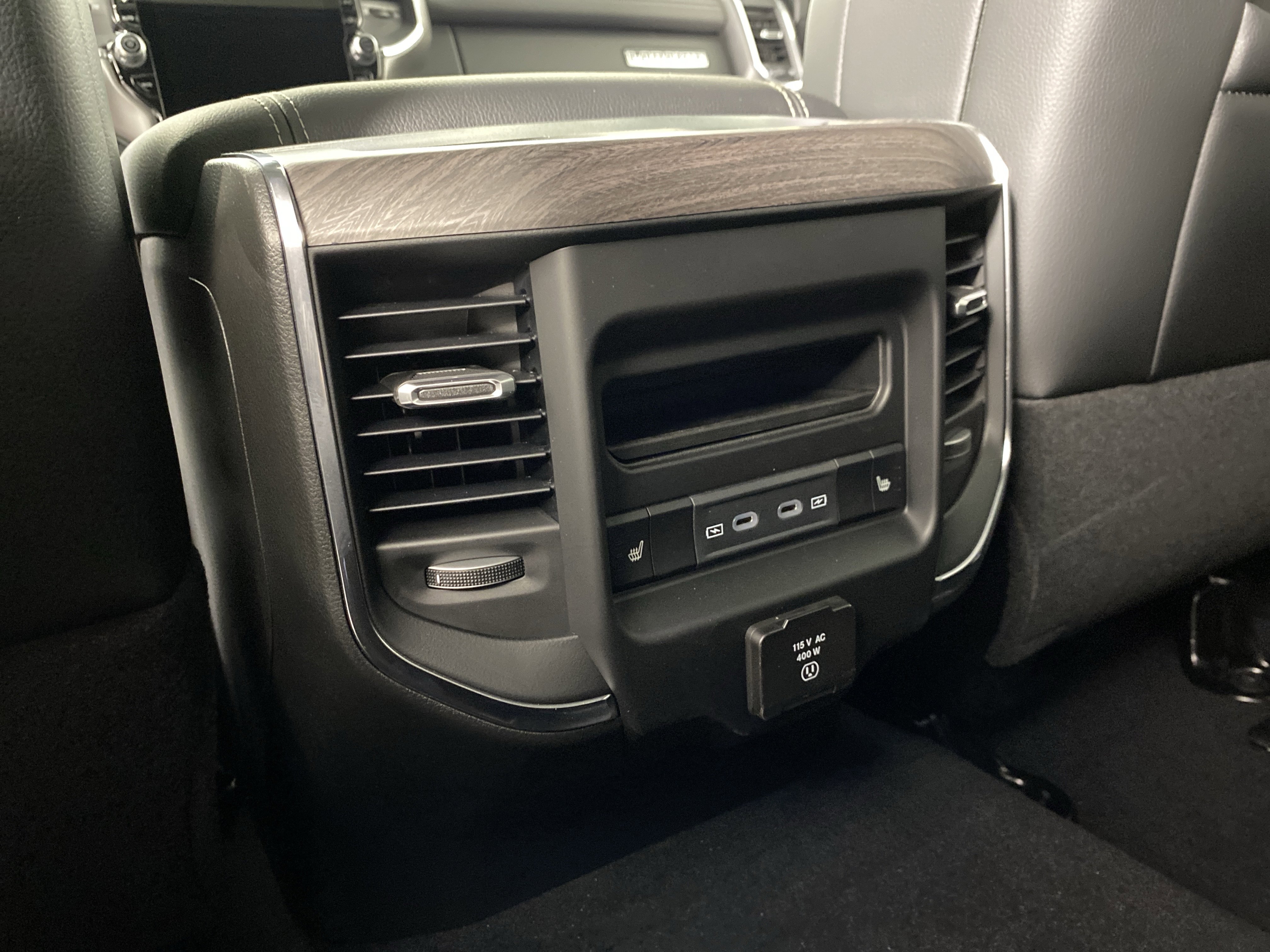 New 2026 RAM 3500 Laramie AWD/4WD image 15