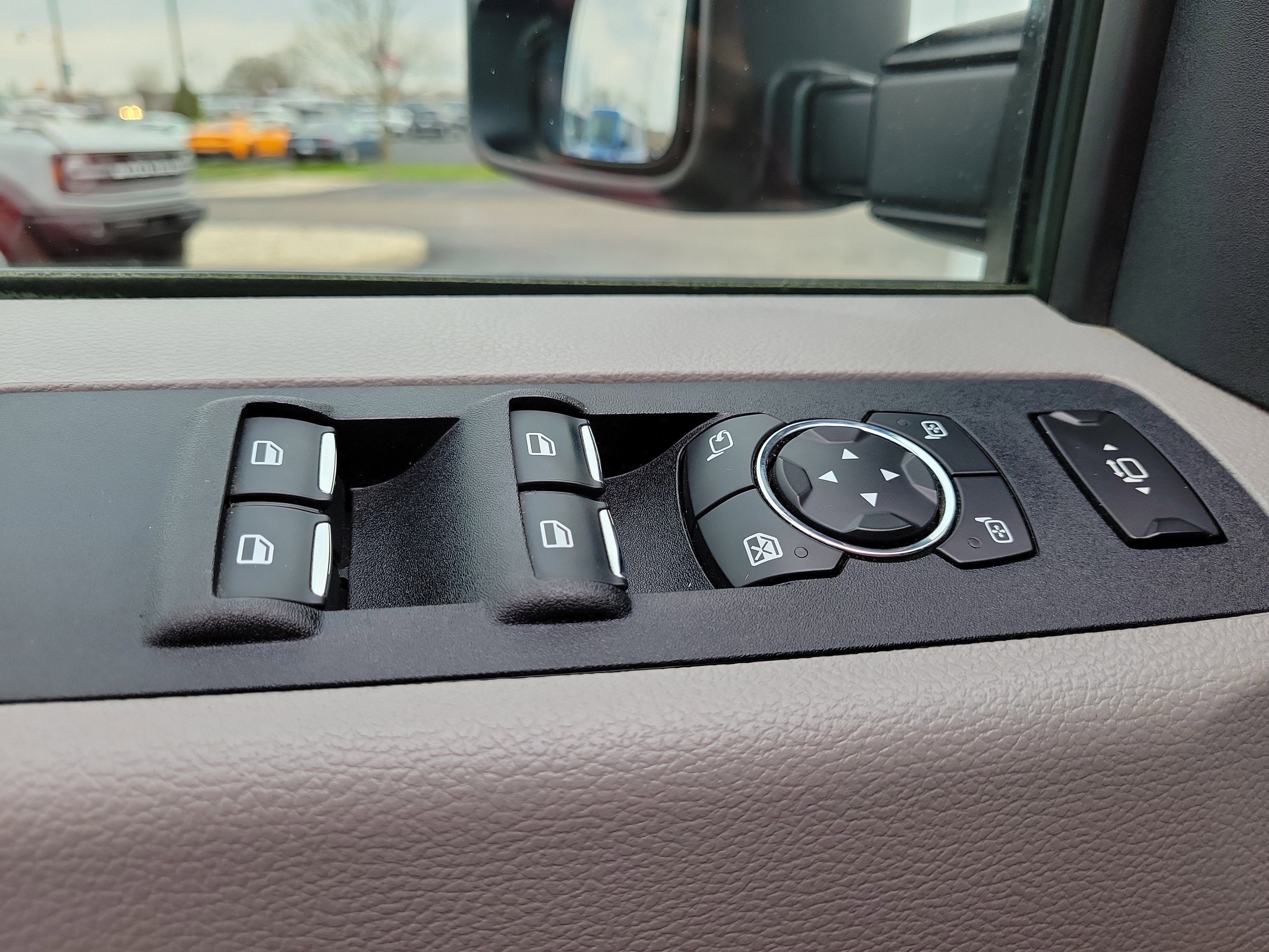 Used 2019 Ford F250 XLT w/ XLT Premium Package image 25