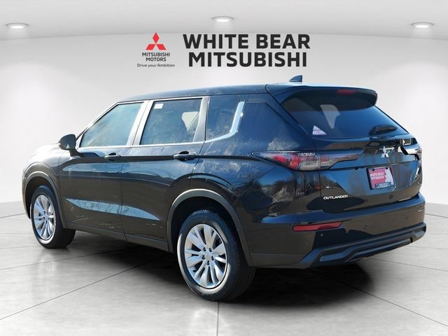 New 2026 Mitsubishi Outlander ES FWD image 2