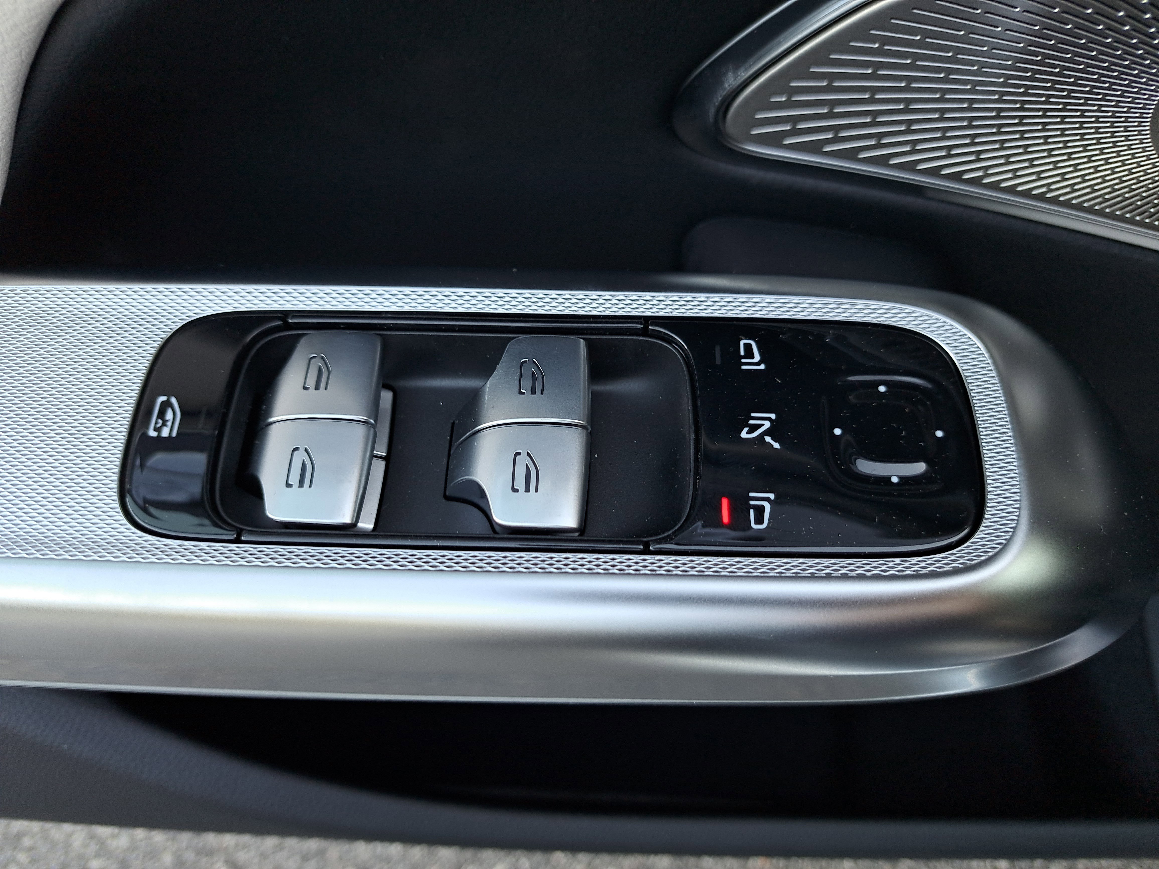 New 2026 Mercedes-Benz E 350 4MATIC Sedan image 29