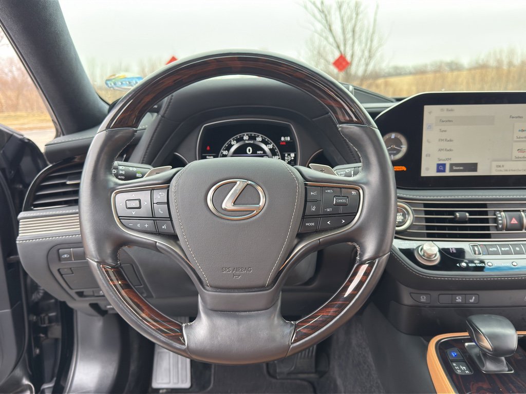 Used 2023 Lexus LS 500 Luxury w/ Luxury Package image 30