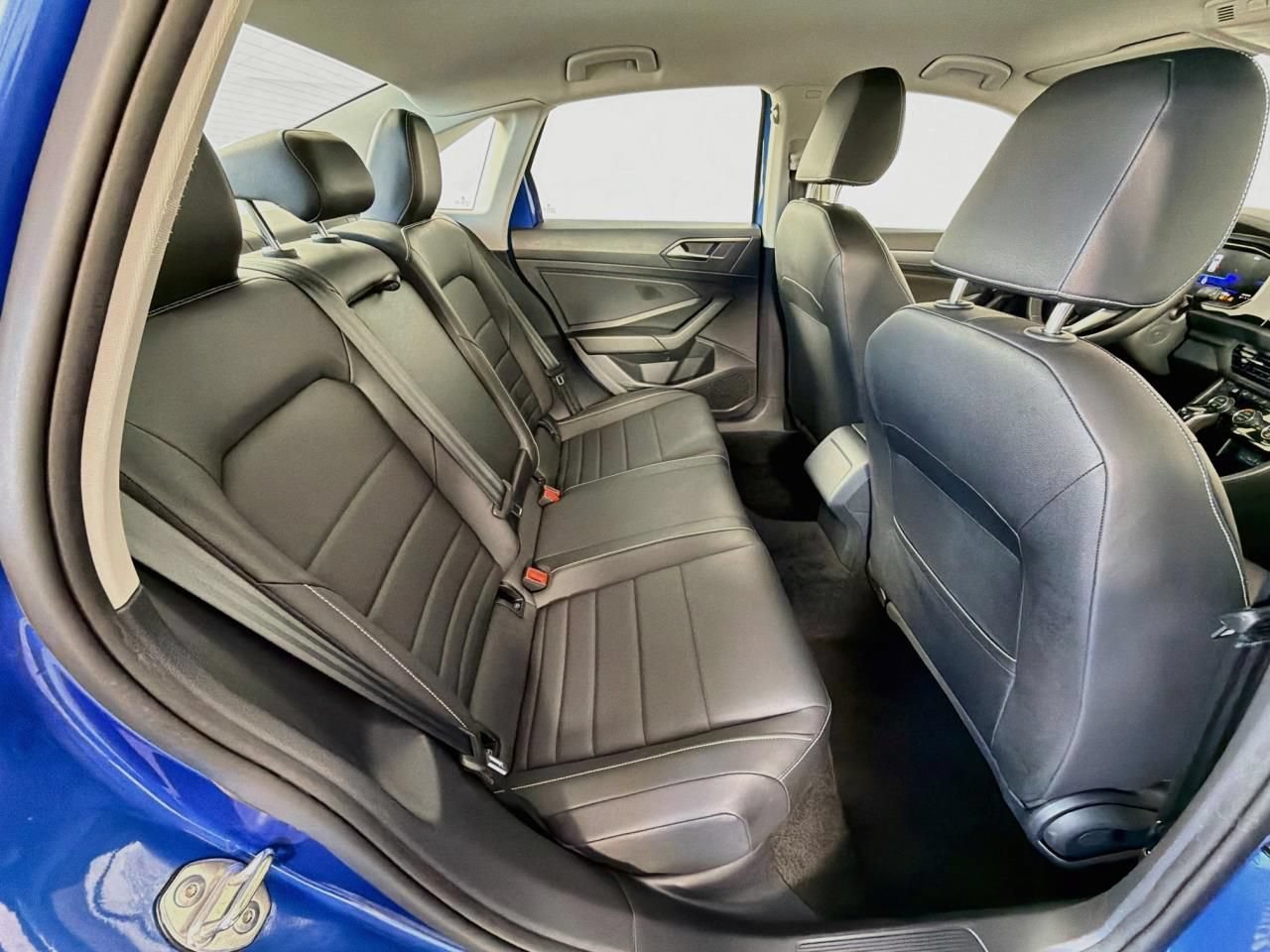 Used 2024 Volkswagen Jetta SE FWD image 40