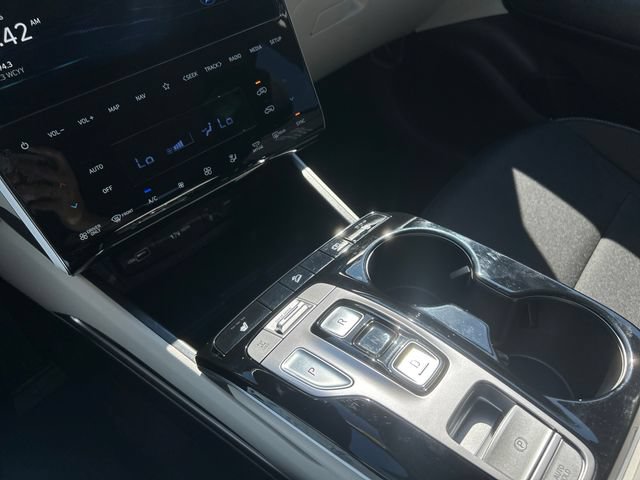 Certified 2024 Hyundai Tucson Blue AWD/4WD image 15