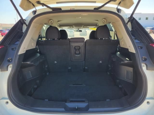 Used 2020 Nissan Rogue S FWD image 7
