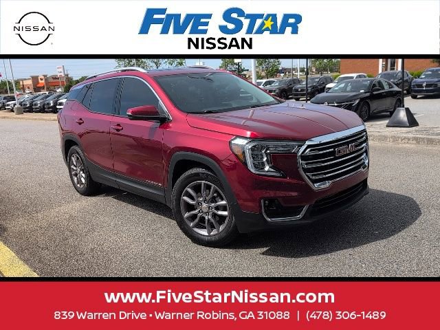 Used 2024 GMC Terrain SLT image 25