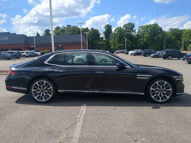 Used 2025 Genesis G90 3.5T AWD/4WD image 3