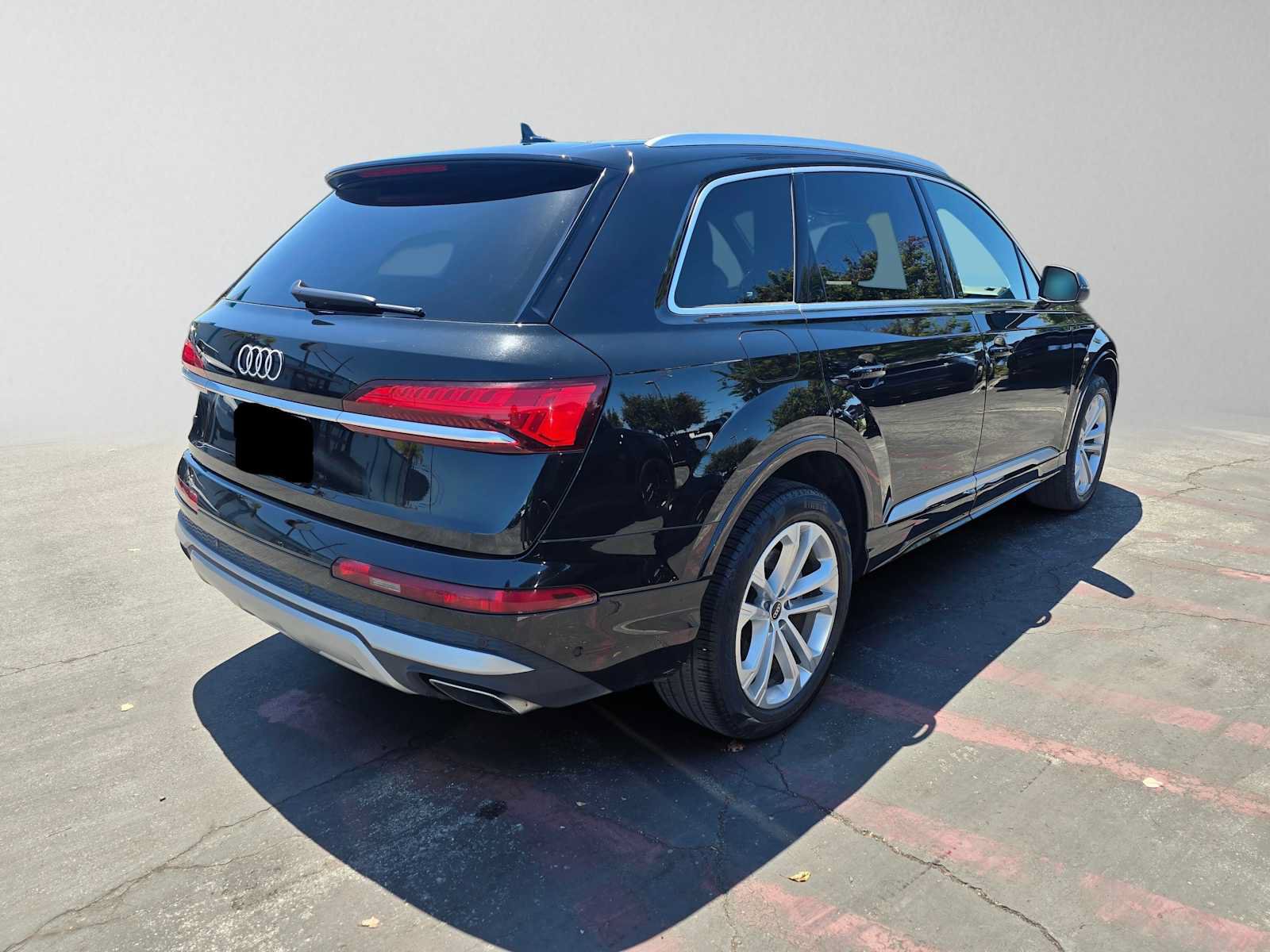 Used 2025 Audi Q7 3.0T Premium Plus AWD/4WD image 5