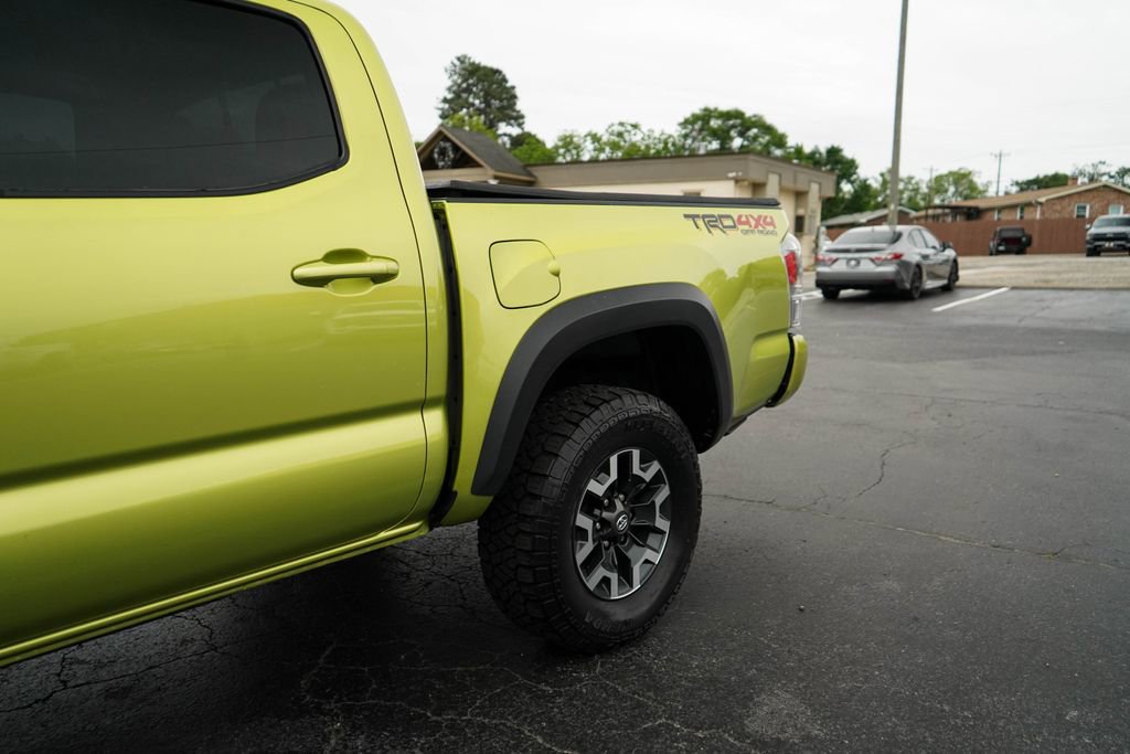 Used 2023 Toyota Tacoma TRD Off-Road w/ TRD Premium Off Road Package AWD/4WD image 22