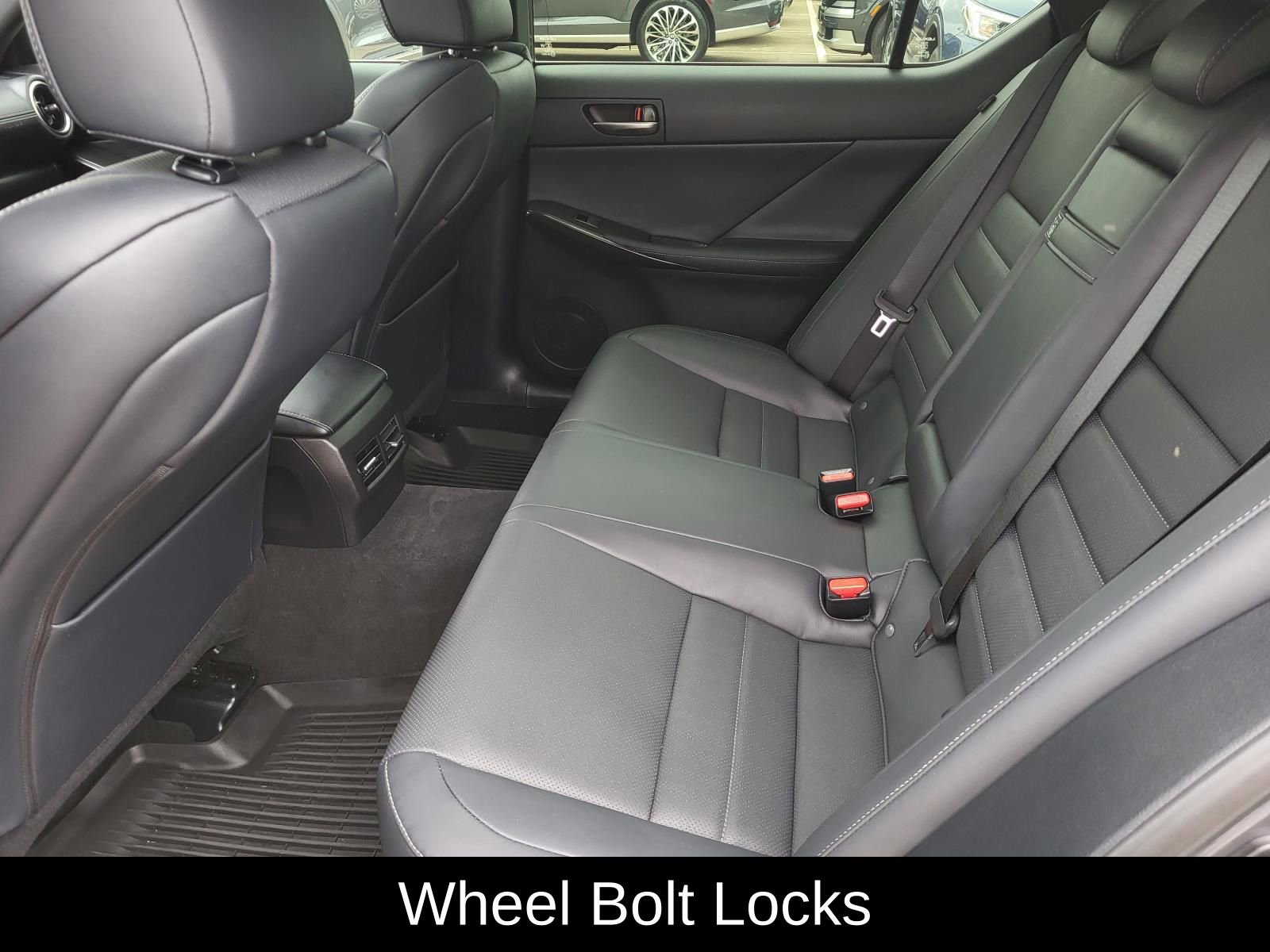 Used 2022 Lexus IS 350 F Sport w/ Navigation Package RWD image 14