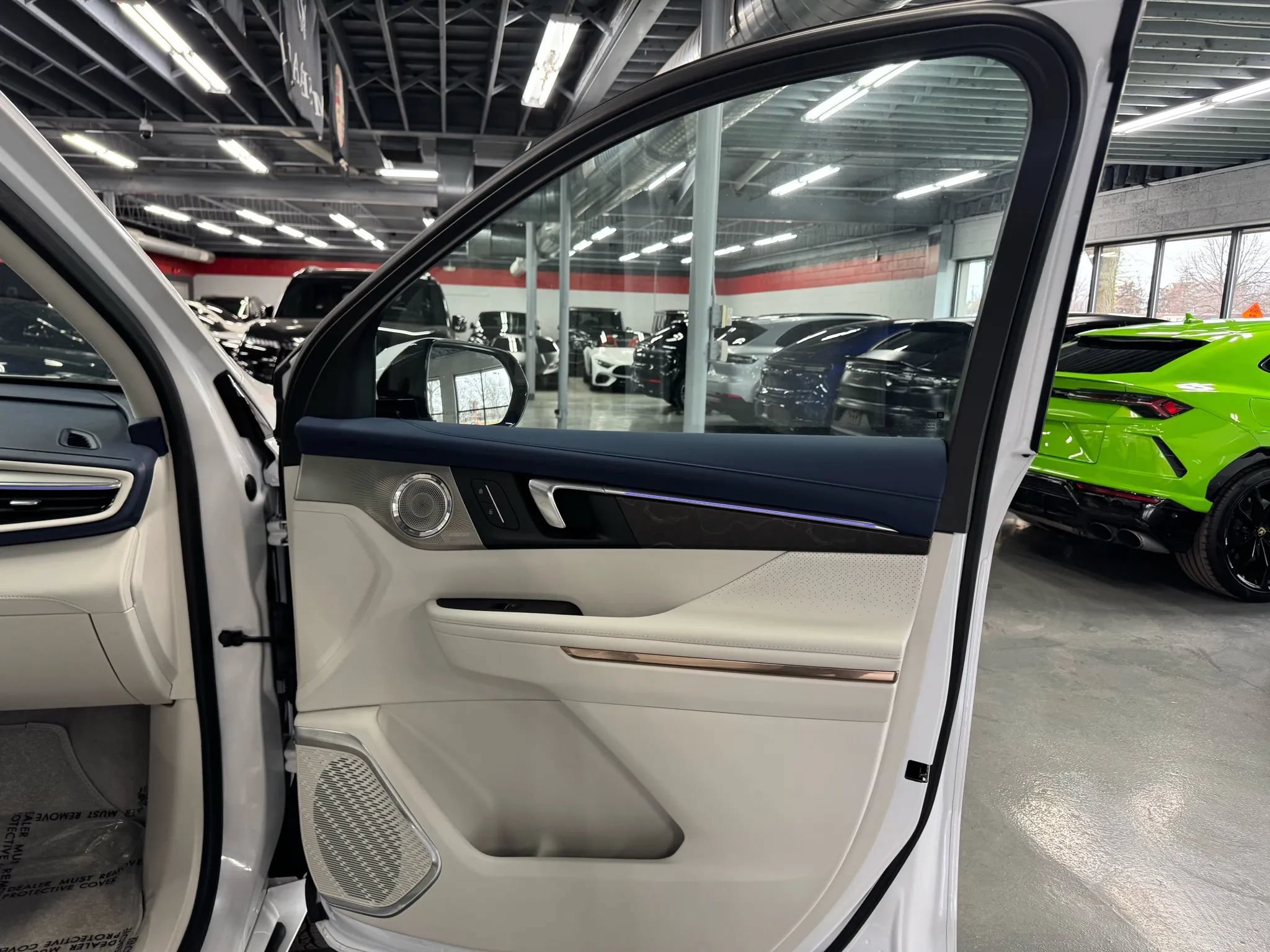 Used 2025 Buick Enclave Avenir w/ LPO, Floor Liner Package FWD image 36