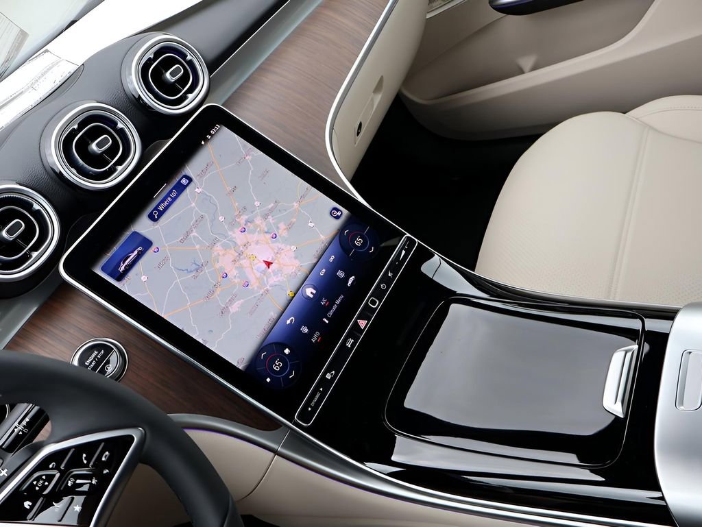 Certified 2025 Mercedes-Benz C 300 4MATIC Sedan image 21