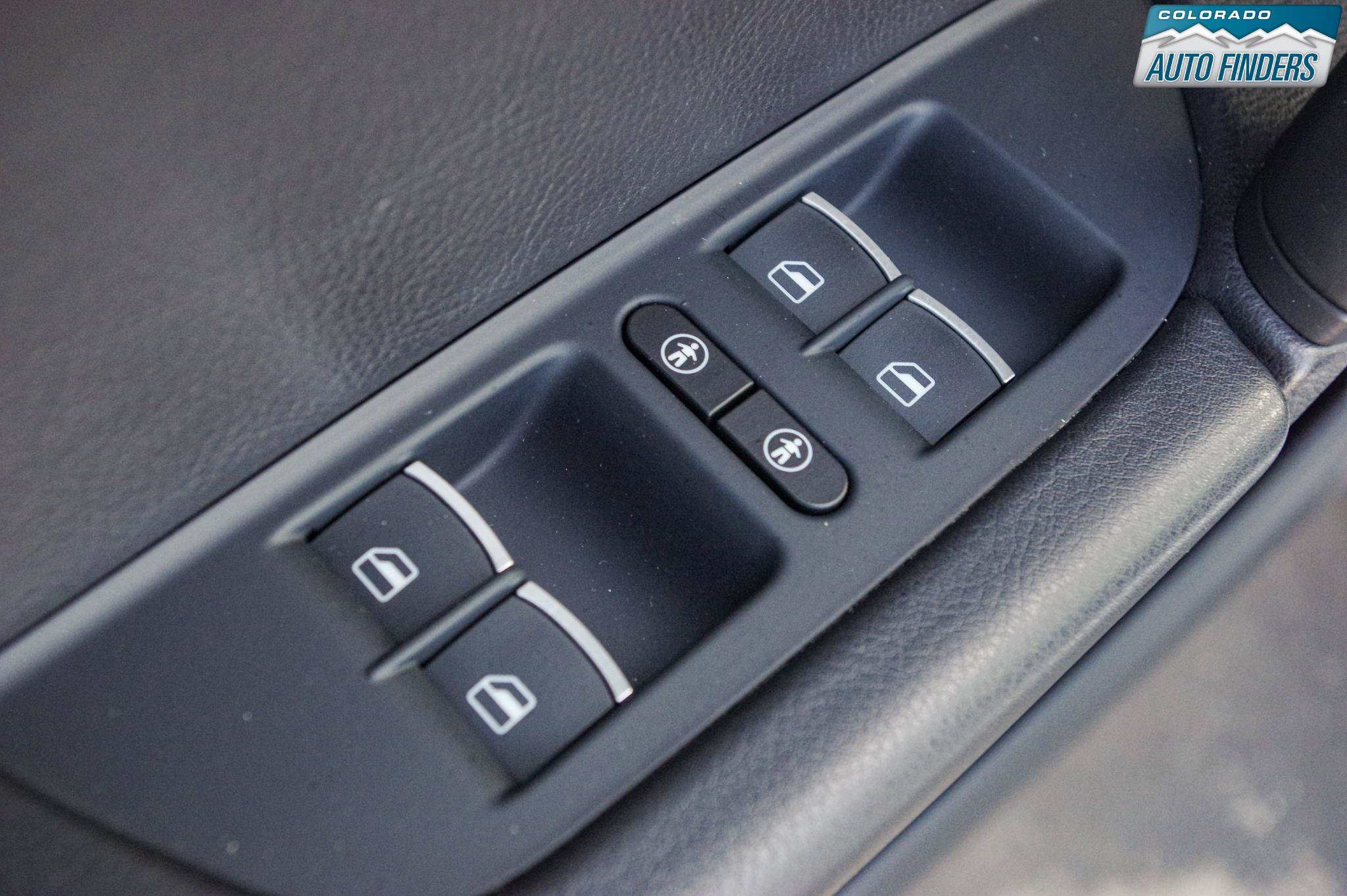 Used 2014 Volkswagen Touareg VR6 AWD/4WD image 11
