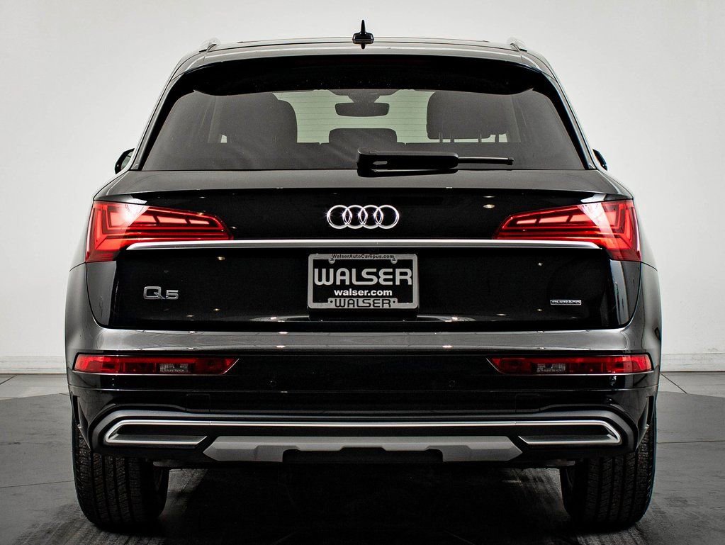 Used 2023 Audi Q5 2.0T Premium w/ Convenience Package image 7