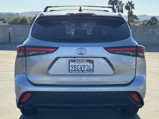 Used 2022 Toyota Highlander LE image 5
