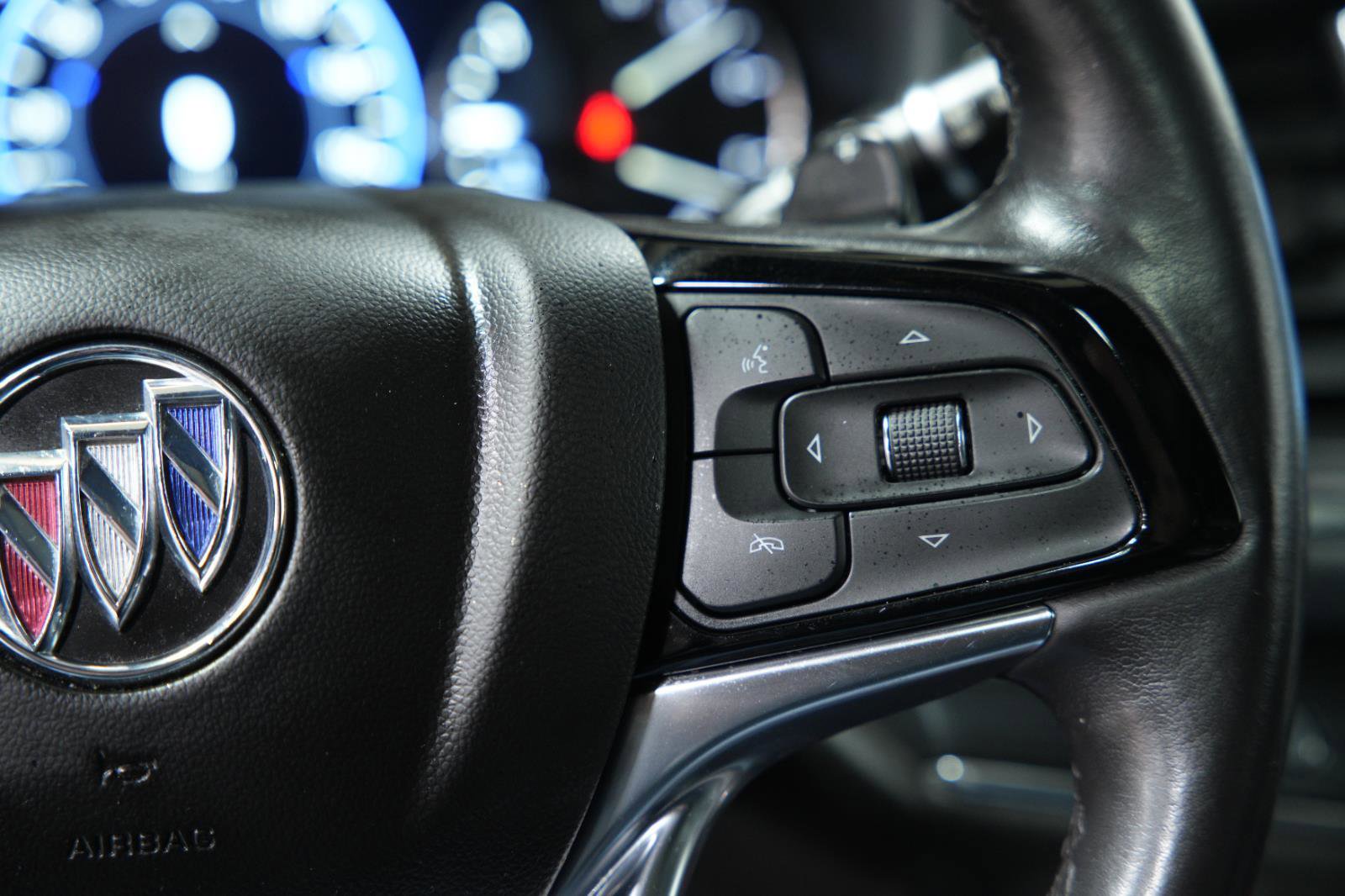 Used 2024 Buick Enclave Premium w/ Experience Buick Package image 35