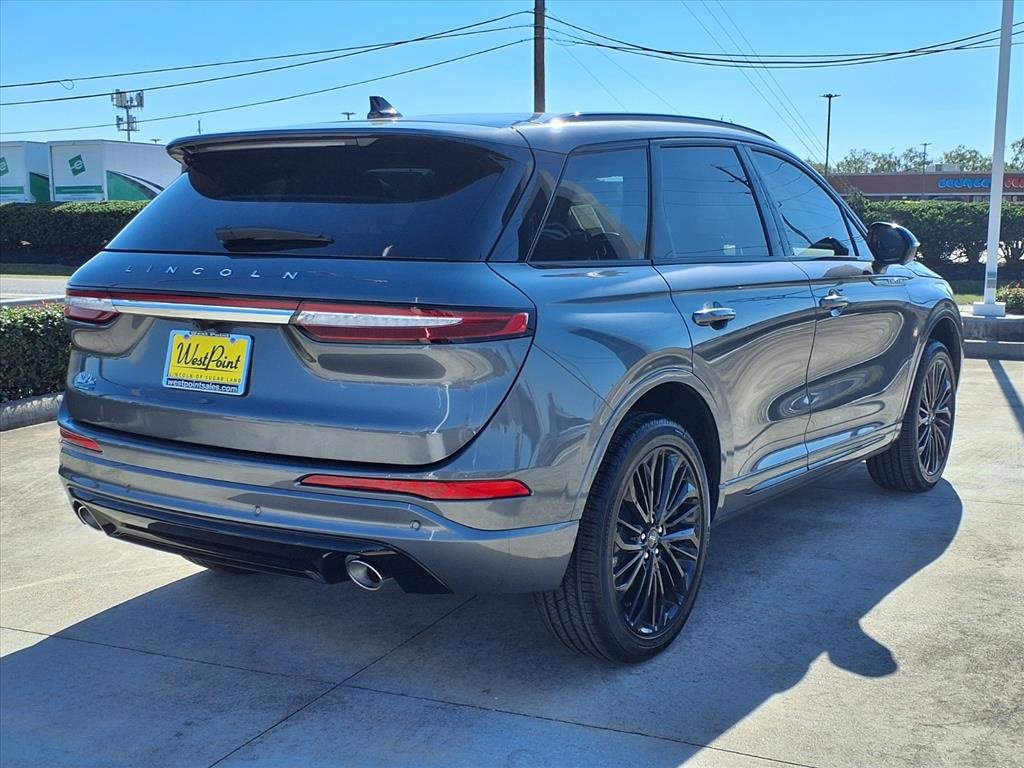 New 2026 Lincoln Corsair Premiere image 2