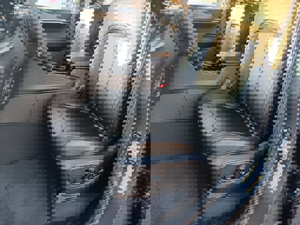 Used 2023 Jeep Grand Cherokee 4WD 4xe image 18