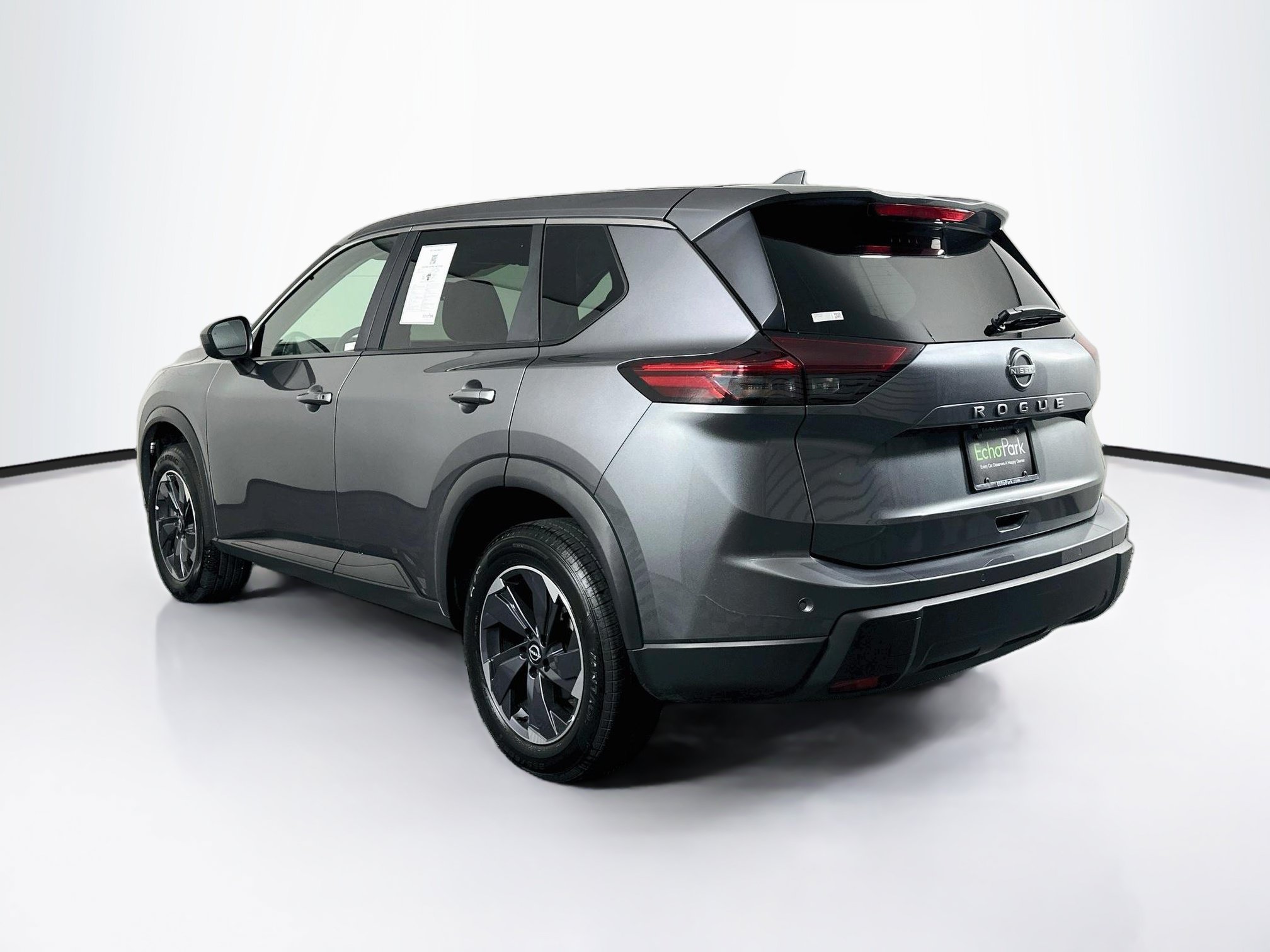 Used 2025 Nissan Rogue SV FWD image 5
