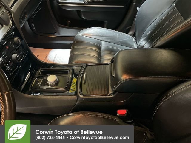 Used 2019 Chrysler 300 S image 17