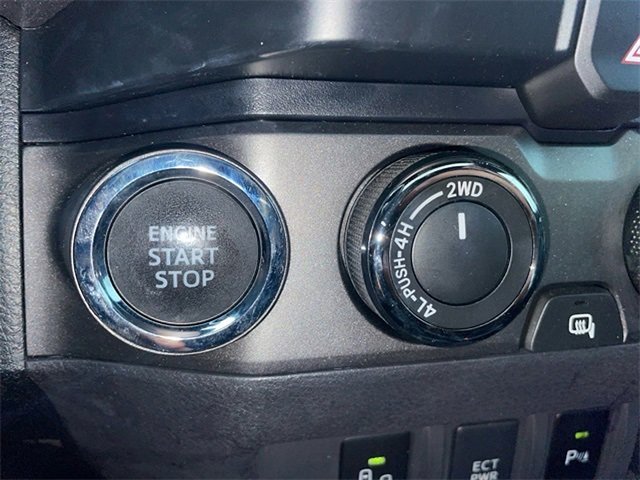 Used 2020 Toyota Tacoma SR image 13
