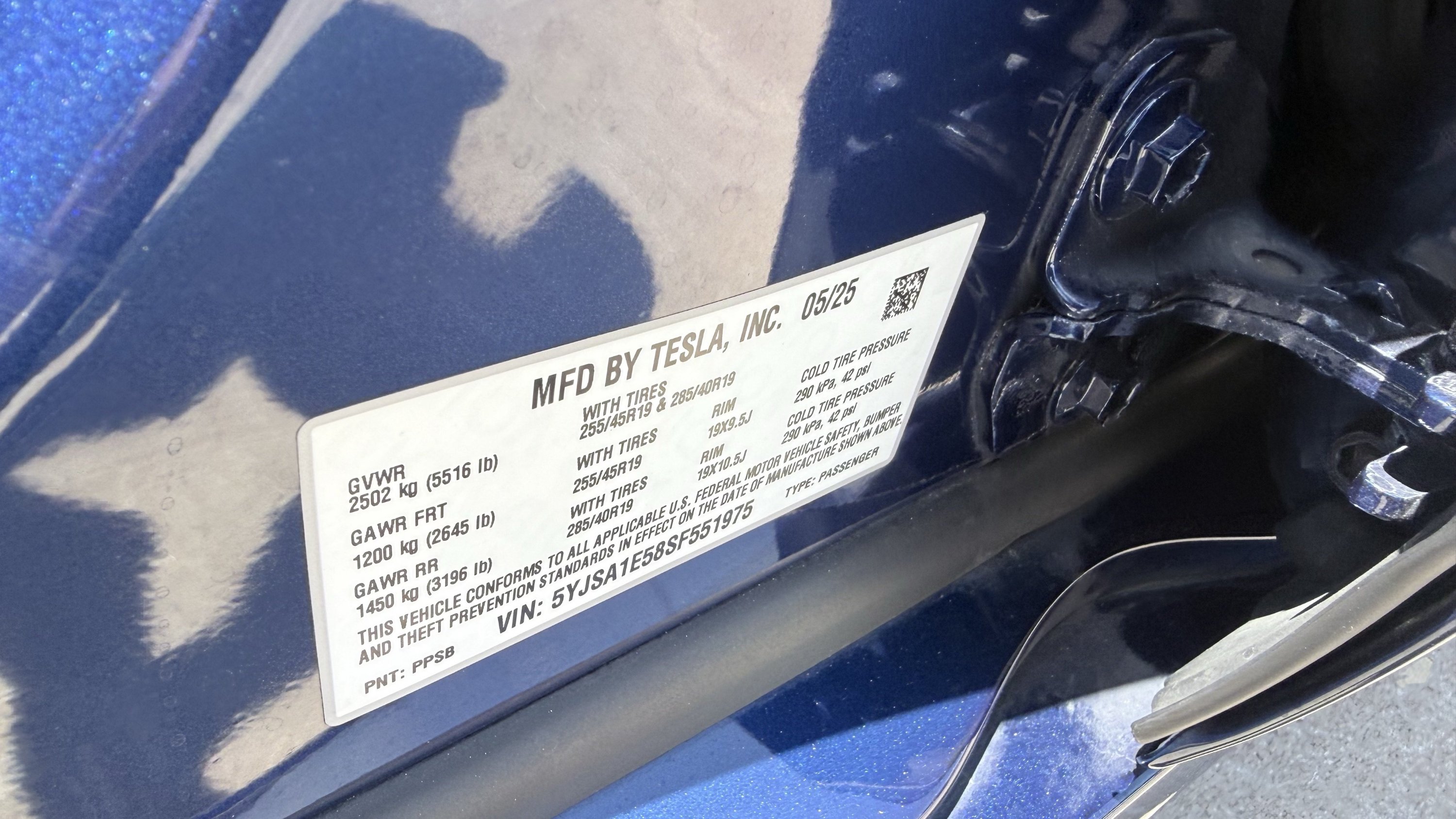 Used 2025 Tesla Model S AWD/4WD image 38