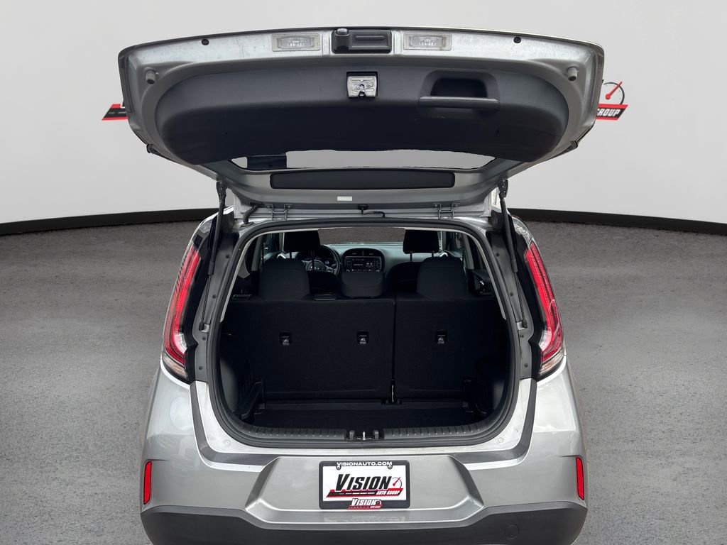 Certified 2023 Kia Soul LX w/ LX Technology Package image 11