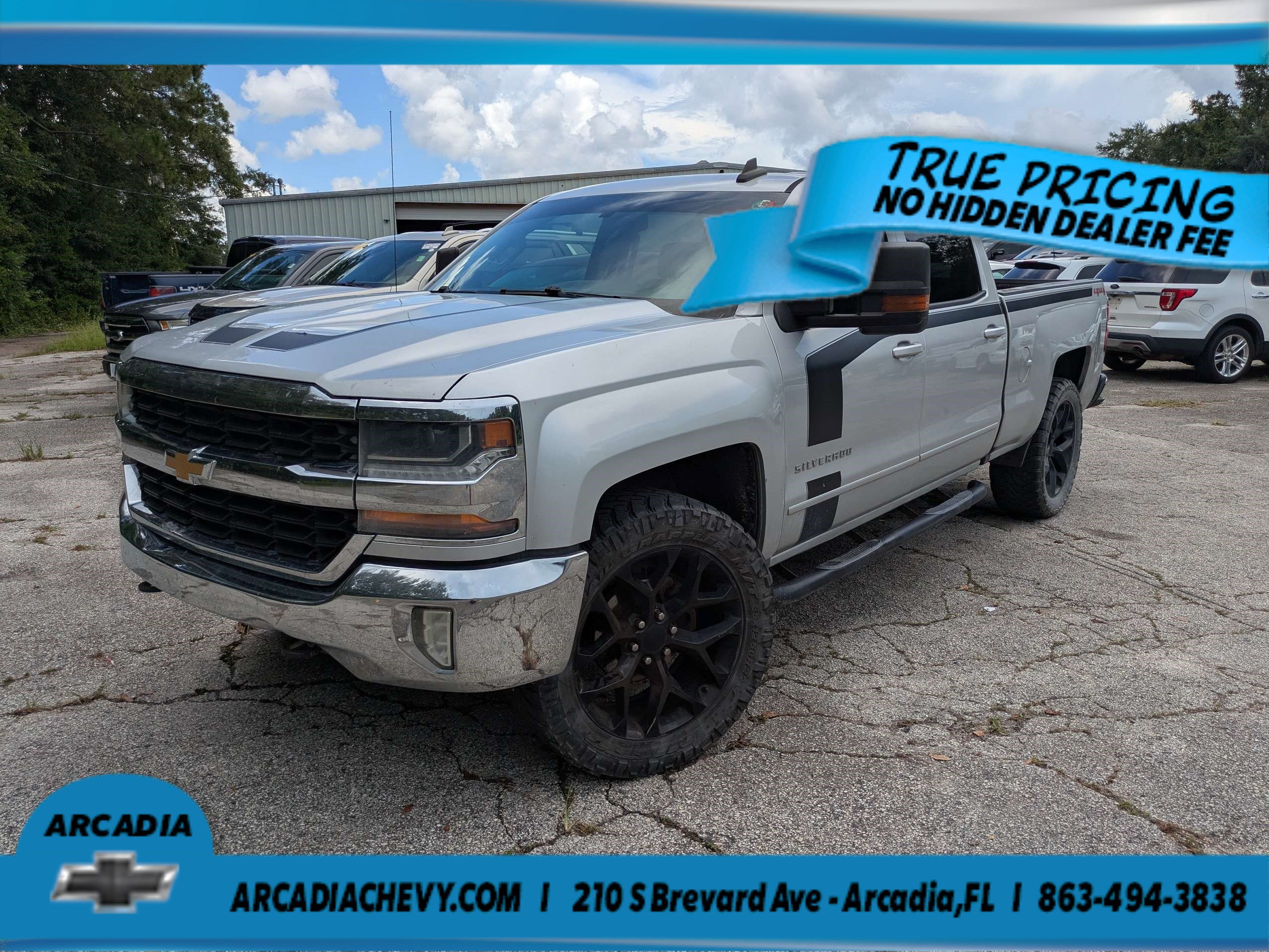 Used 2017 Chevrolet Silverado 1500 LT w/ Max Trailering Package AWD/4WD image 3