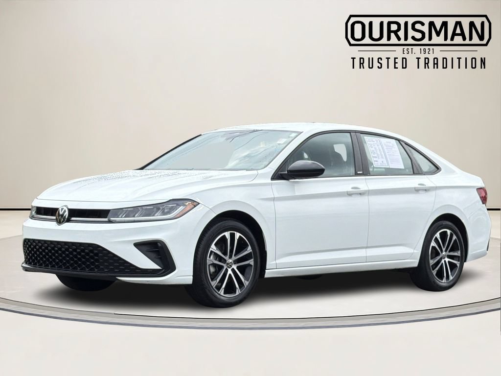 Used 2025 Volkswagen Jetta Sport FWD image 2
