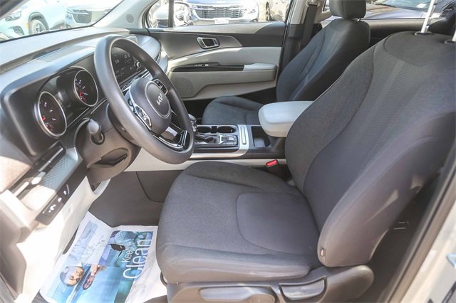 Certified 2022 Kia Carnival LX image 18
