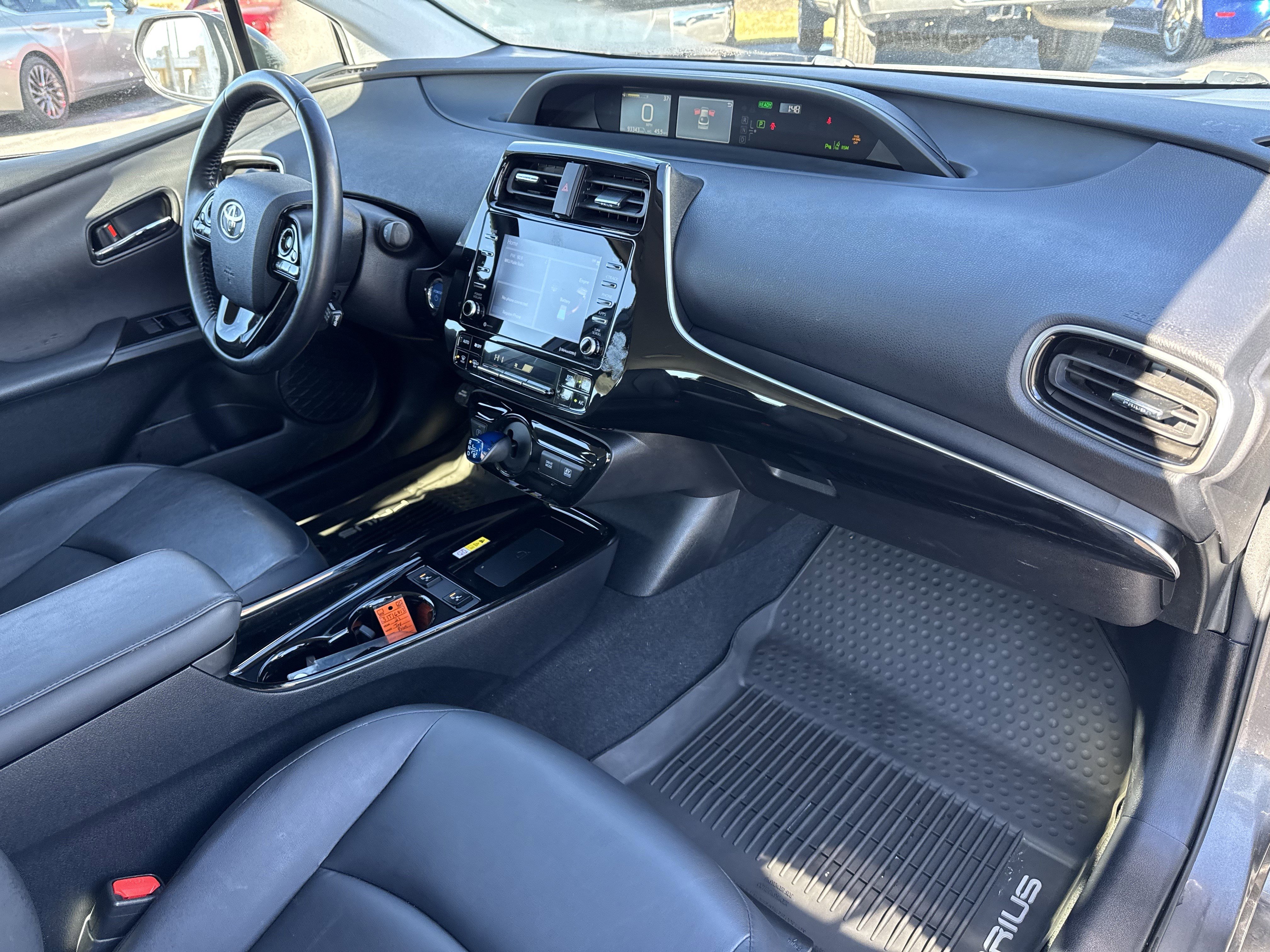 Used 2021 Toyota Prius L Eco image 38