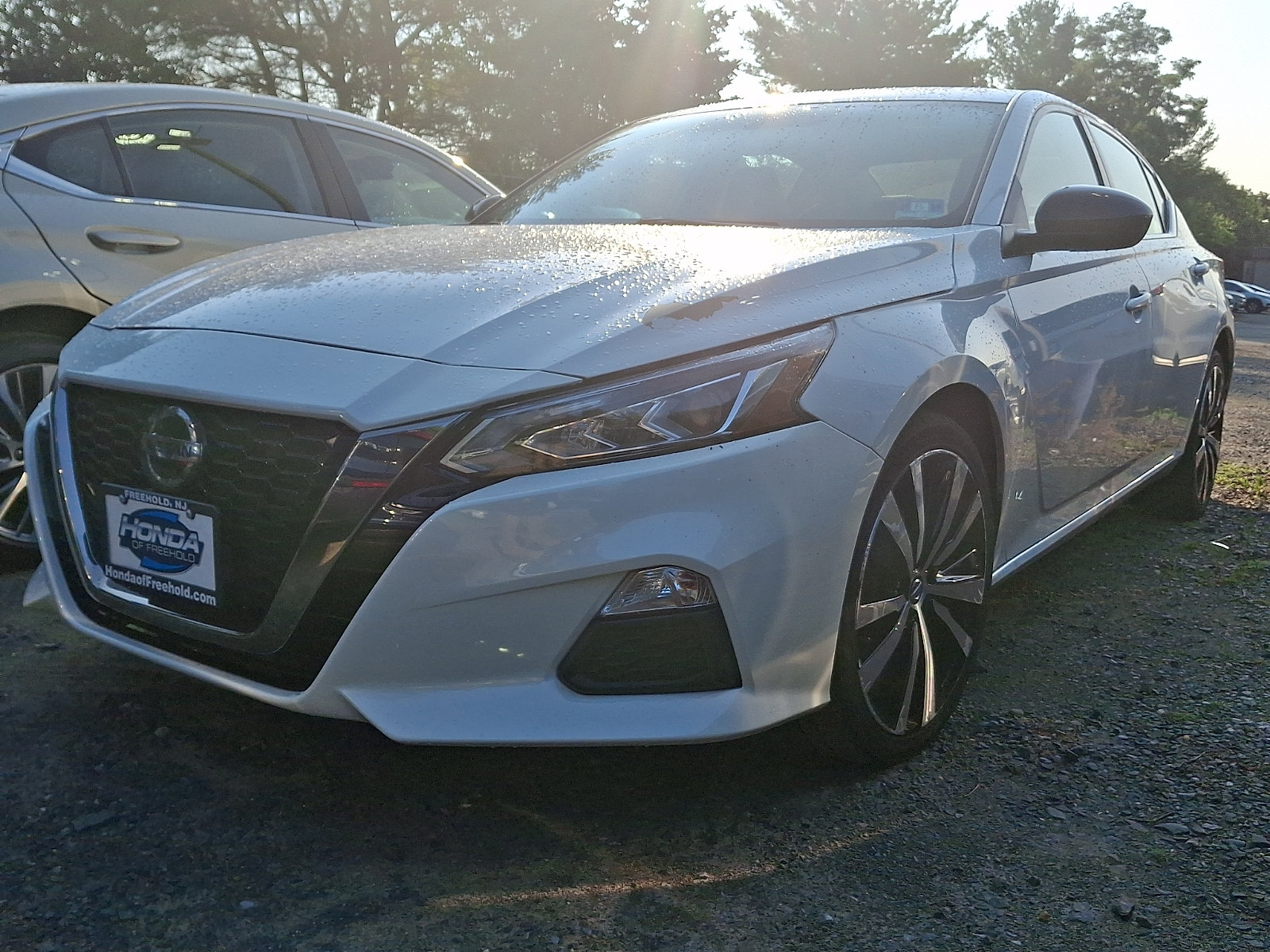 Used 2019 Nissan Altima 2.5 SR AWD/4WD image 2