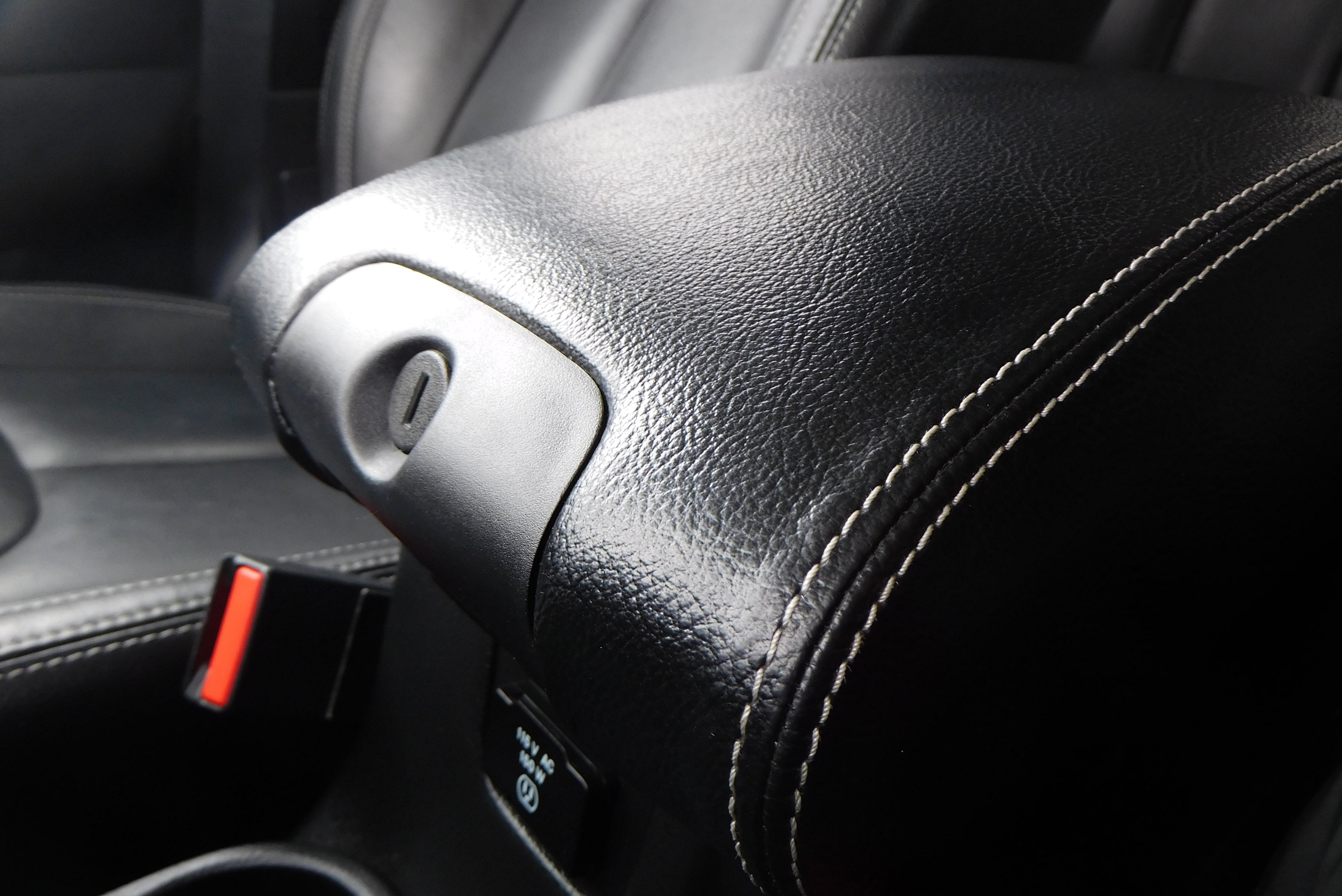 Used 2016 Jeep Wrangler Unlimited Rubicon image 30