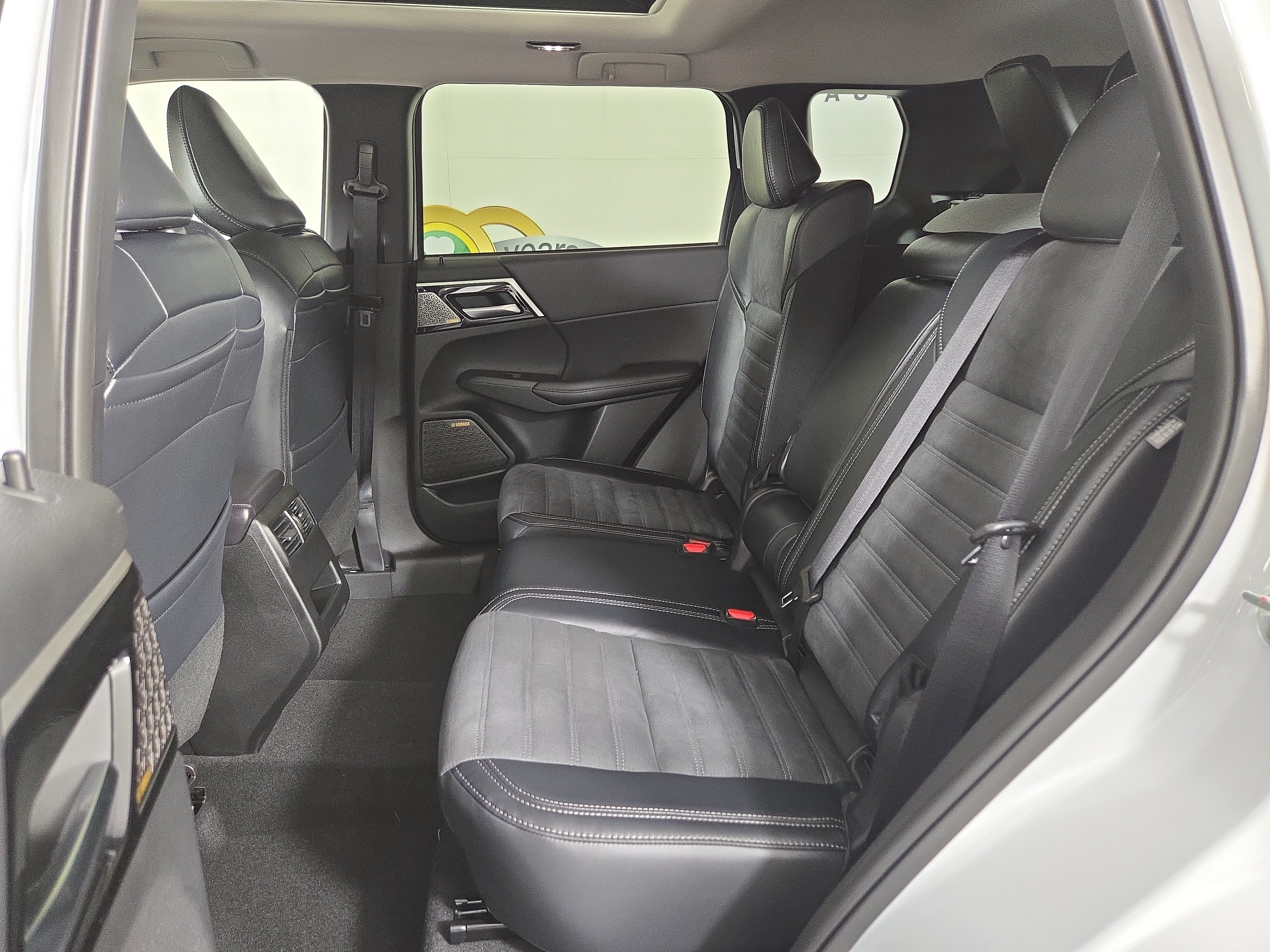 New 2026 Mitsubishi Outlander SE AWD/4WD image 11