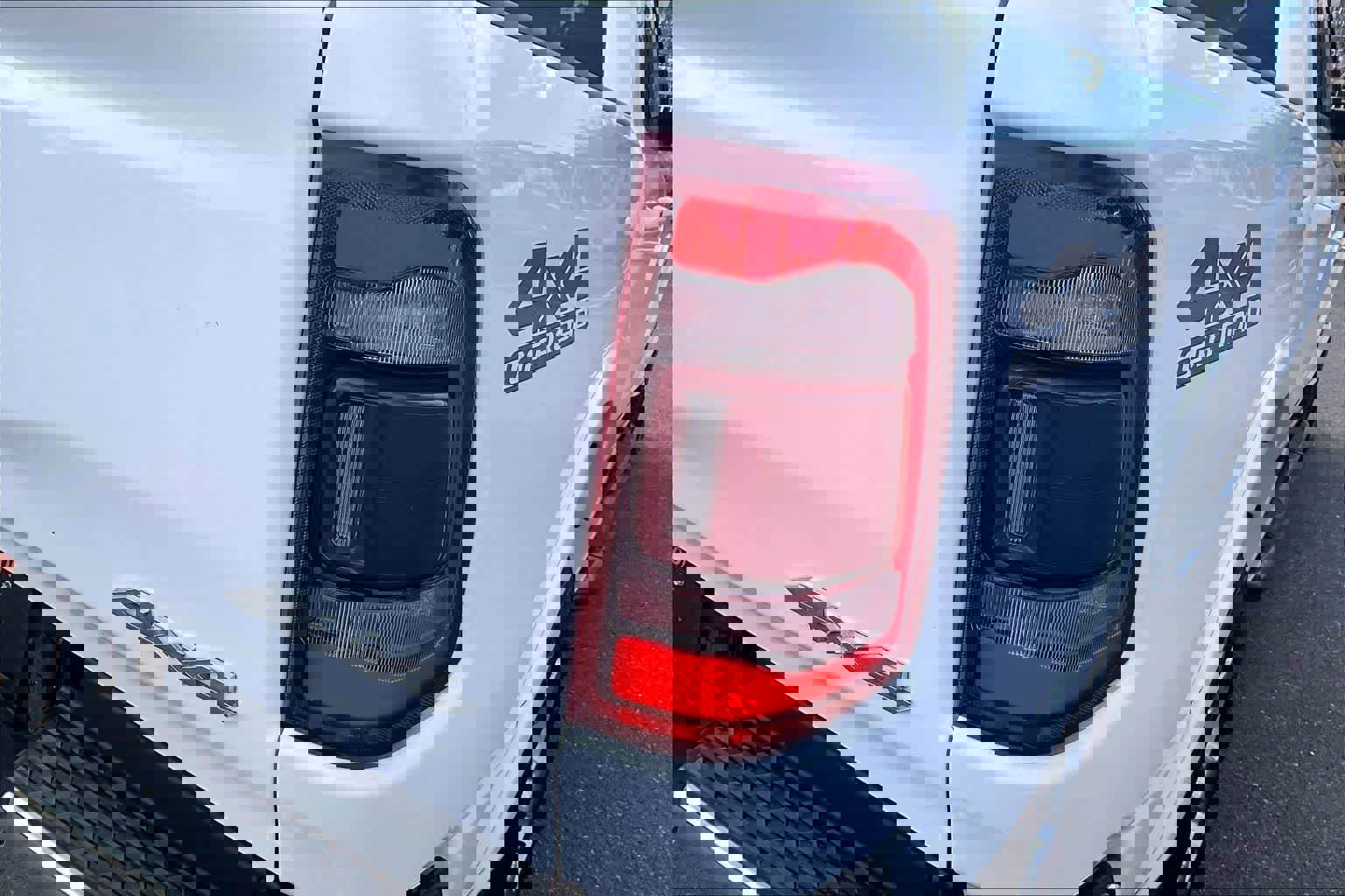 Used 2021 RAM 1500 Laramie w/ Off Road Group image 32